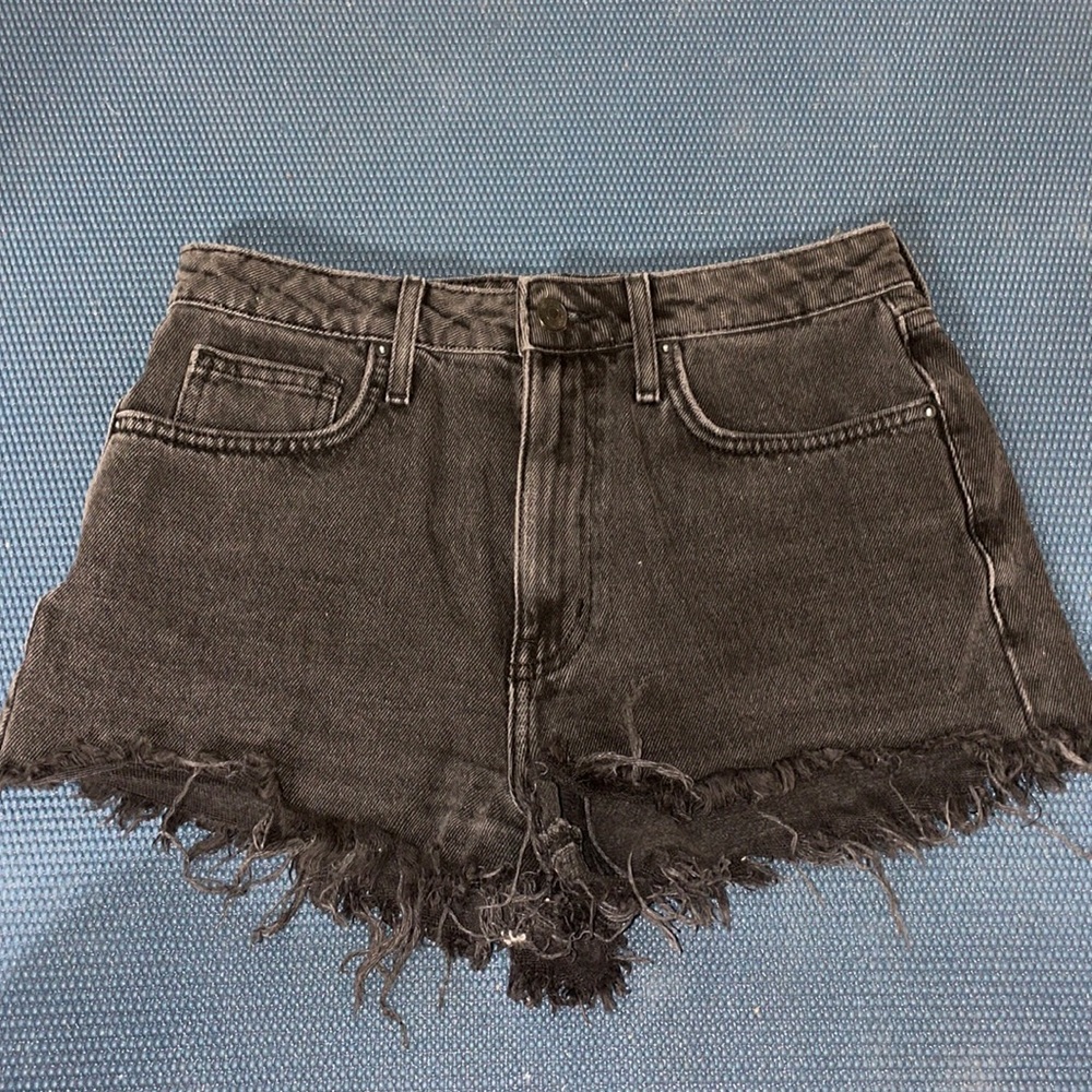 Forever 21 black high rise denim shorts